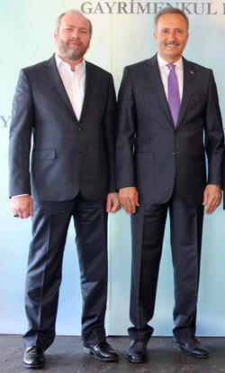 YK Başkanı Aziz Yeniay ve YK Başkan Vekili Fevzi Zakiroğlu 