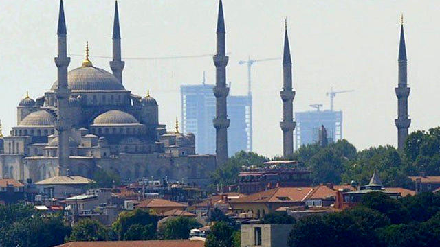 İstanbul'un silüetini bozan kuleler