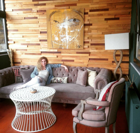 Sinem Kobal in Evi