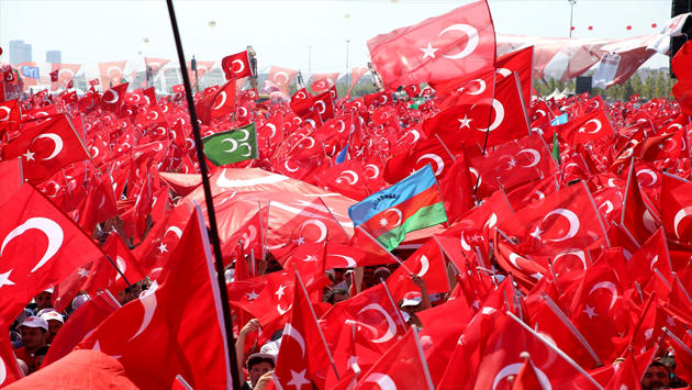 turk-bayragi-yenikapi-demokrasi-mitingi