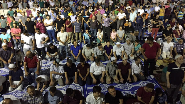 çamlıca camisi teravih namazı