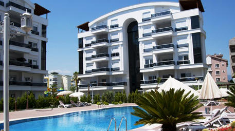 comfort palace gold yüzme havuzu