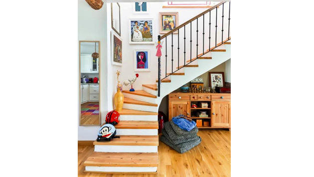 dubleks evde merdiven kullanımı