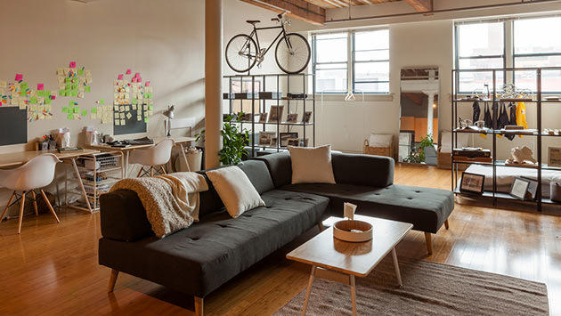 greycork mobilyalarından oluşan bir salon