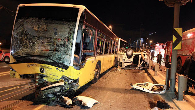 Kadıköy'de metrobüs kazası