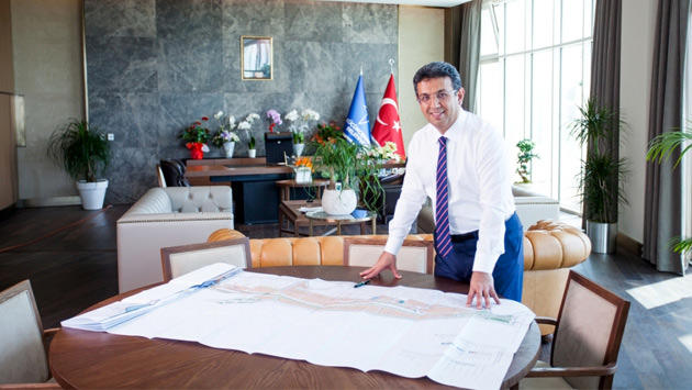 Küçükçekmece Belediye Başkanı Temel Karadeniz 