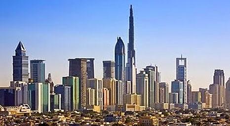 Rusya'nın Burj el Arab'ı Paris'in sembolik 'Üçgen'i ile yarıştı