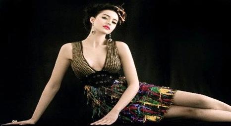 Fahriye, Beren'in köşküne yerleşiyor