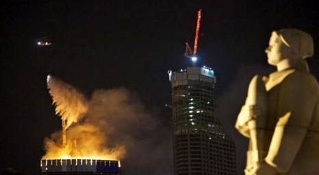 Avrupa’nın en yüksek binasında yangın çıktı..!