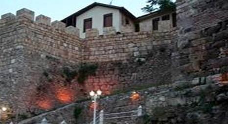 Bursa'da 2300 yıllık sur yeniden inşa ediliyor!