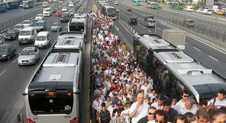 İstanbul’da uçak yolcuları metrobüs ve İDO’ya kayarken büyük çile yaşanıyor!