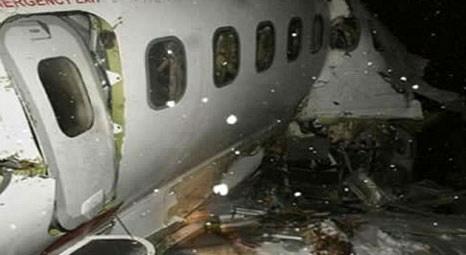 Nüijerya’da uçak binaya çarptı!