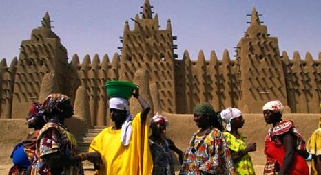 Mali Timbuktu’daki türbeler yıkılıyor!