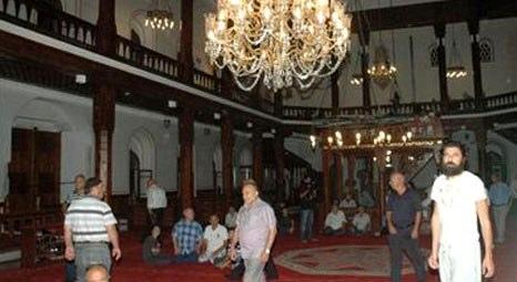 Beyoğlu'ndaki Arap Cami yeniden ibadete açıldı!