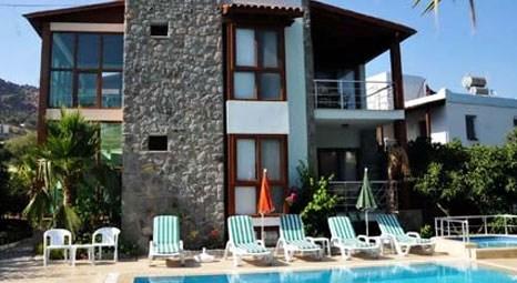 Berna Arıcı, Tuğçe Önal ve Tuğçe Koça’nın Bodrum’da kiraladıkları eve hırsız girdi!