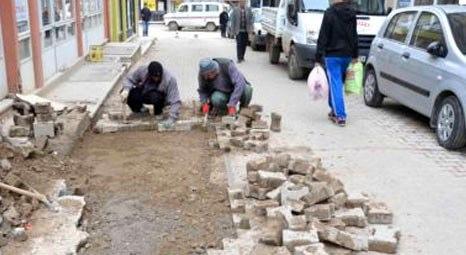 Kadıköy Yeldeğirmeni'ndeki yol çalışmalarına vatandaş isyan etti!