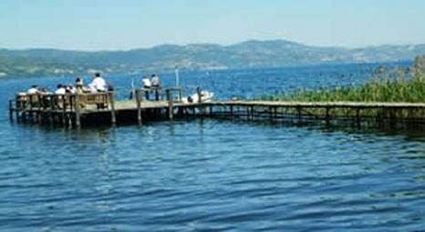 Akşehir Gölü'nün yüzölçümü kuraklıktan 40 kilometrekareye düştü!