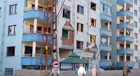 Van’da deprem hasarlı eve hem yıkım hem sağlam kararı verildi!