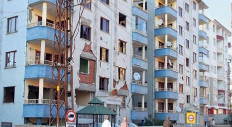 Adapazarı Belediyesi hasarlı binalardan vatandaşları çıkaramıyor!