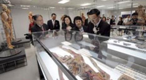 Tayland Bangkok’ta açılan ilk insan müzesinde organlar sergileniyor!