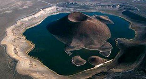 Ankara Gölbaşı’ndaki taş ocaklarının çamurlu suları Mogan Gölü’nü kurutuyor!