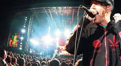 ABD’li rock grubu Red Hot Chili Peppers, Santralistanbul’da konser verdi!