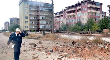 Edirne'de yaklaşık 50 kilometreyi bulan fırtına nedeniyle binaların çatısı uçtu!