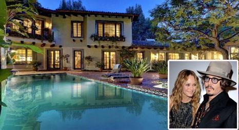 Johnny Depp, Vanessa Paradis'e Los Angeles'ta 4.4 milyon dolarlık ev aldı! 