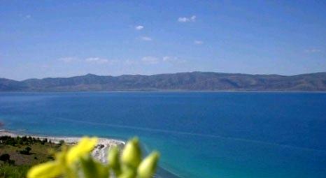 Burdur Gölü, daha az su harcanırsa kurtarılabilir!
