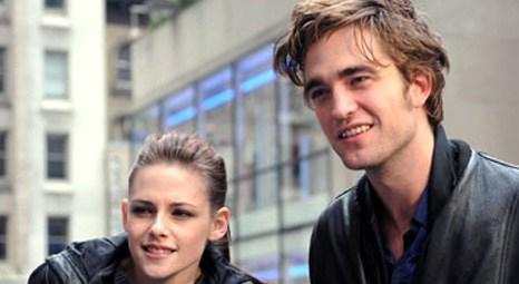 Robert Pattinson ve Kristen Stewart, US Weekly Dergisi’ne göre tekrar aynı eve taşındı!