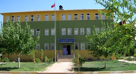 Filli Boya Baba Beni Okula Gönder sloganıyla Anadolu’da yapılan 11 okulu boyadı!