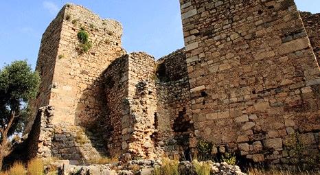 Muğla Beçin Kalesi’nde Grekçe yazılmış kitabe ve seramik parçaları bulundu!