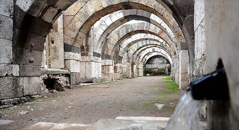 İzmir Antik Smyrna’daki kazılarda ortaya çıkan hamamın devamı bulundu!