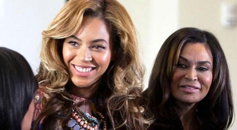 Beyonce, annesine Houston'dan 5.9 milyon dolara ev satın alacak!