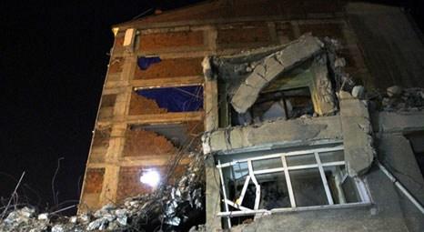 Elazığ'da 7 katlı bir binanın yıkım çalışmaları sırasındaki yanındaki bina hasar gördü!