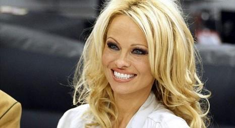 Pamela Anderson, Malibu'daki evini 7.75 milyon dolara satışa çıkardı!