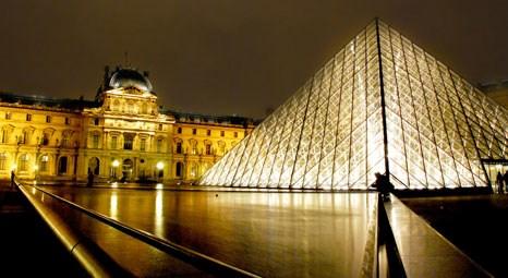 Paris’teki Louvre Müzesi, 2012'de en çok ziyaret edilen mekan oldu!