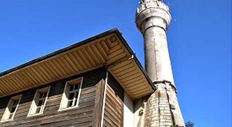 Silahtar Ağa Camii’ne tarihi eser diye tuvalet yapılamıyor!