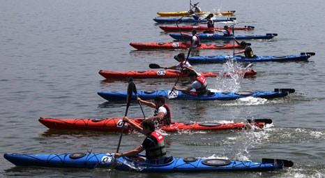 Bursa Ulubatlı Gölü kano yarışlarında büyük çekişmelere sahne oluyor!