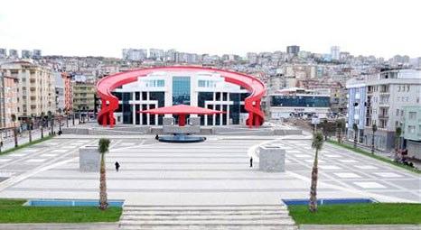 Canik Belediyesi'nin Türk bayrağı şeklindeki yeni hizmet binası, açılışa hazır!