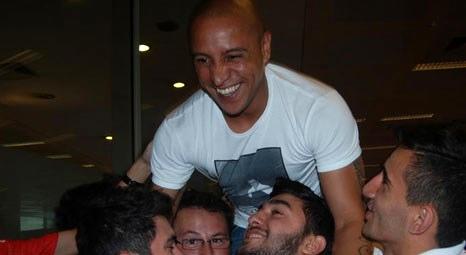 Roberto Carlos, Sivasspor için İstanbul'a geldi!