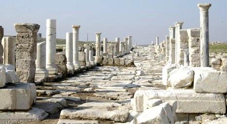 Arkeolojşi bölümü öğrencileri Laodikya antik kentinde kep attı!
