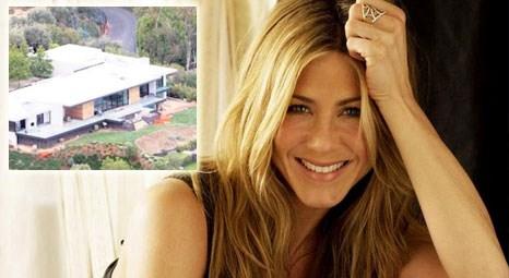 Jennifer Aniston, Hollywood'taki evini 20 milyon dolara restore ettirdi!
