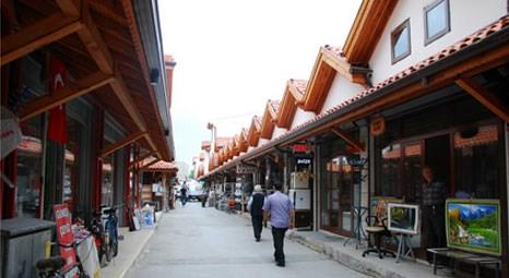 Mevlana Kültür Vadisi Projesi kapsamındaki çalışmalarda 450 bina ve dükkan restore ediliyor!