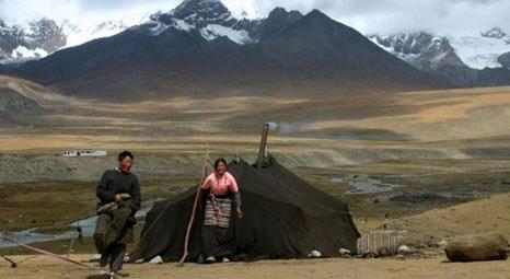 Çin 2 milyon Tibetli'ye zorunlu iskan politikası uyguluyor!
