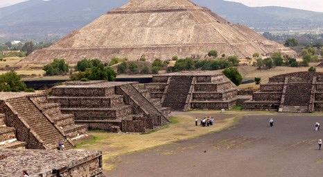 Peru’da iki inşaat şirketi 4 bin yıllık piramidi yıktı!