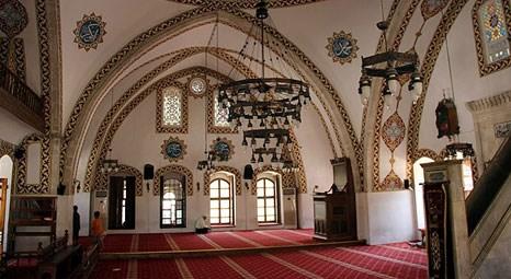 Ramazanla birlikte tarihi camilere cemaatin ilgisi arttı!