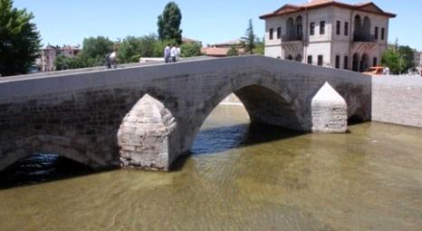 Aksaray'da Sulçuklular'dan kalan 800 yıllık köprüler restore edildi!