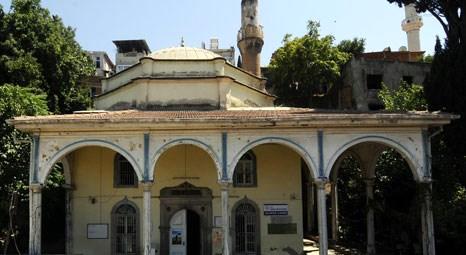 İzmir Aliağa Camisi restorasyon bekliyor!