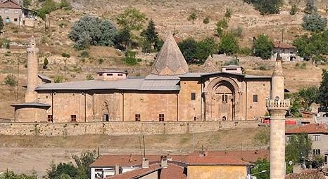 Sivas Divriği’deki Ulu Camisi ve Darüşşifası’nda 785 yıllık alttan ısıtma sistemi var!